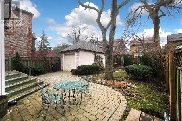 MAIN - 36 GLENHOLME AVENUE
