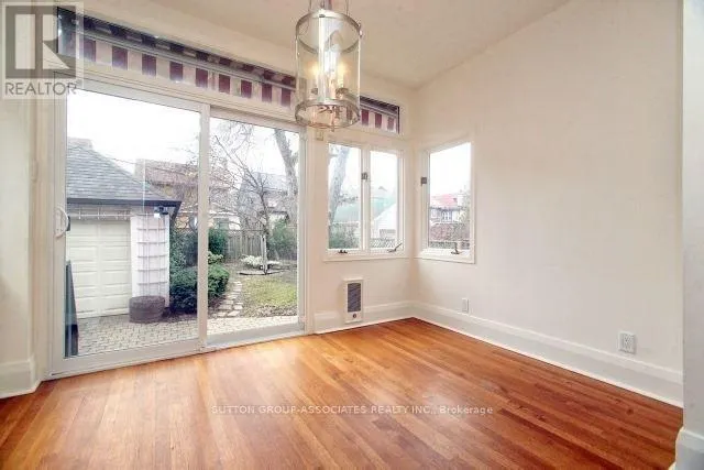 MAIN - 36 GLENHOLME AVENUE