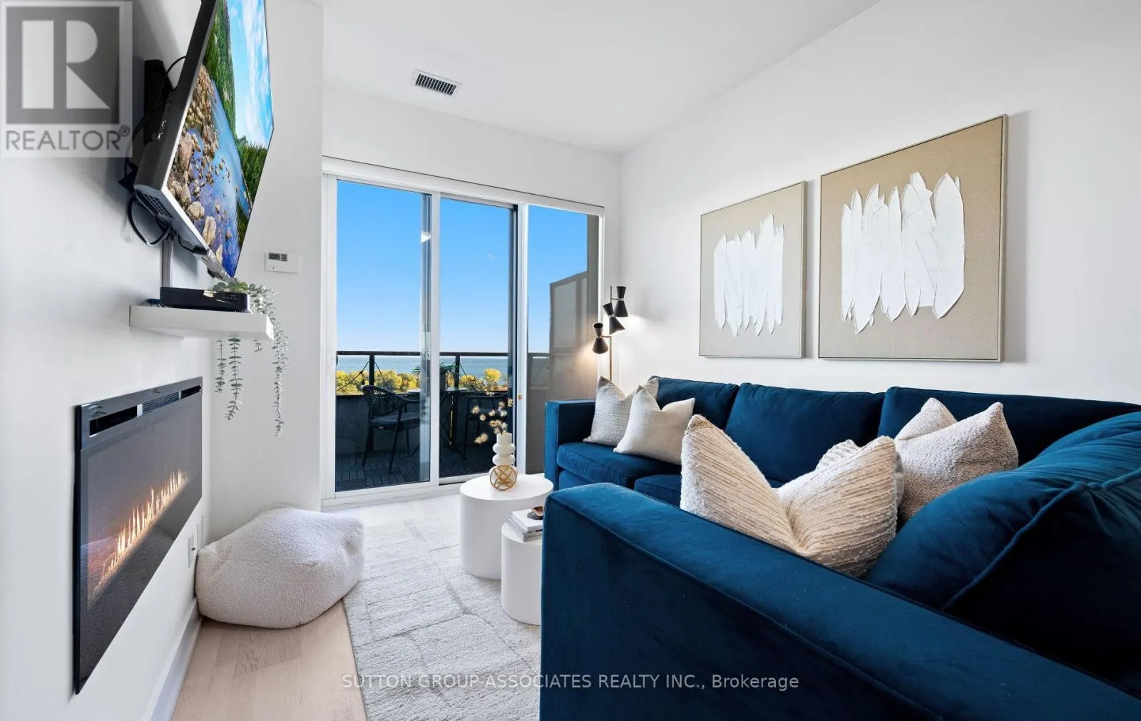 703 - 20 SHORE BREEZE DRIVE