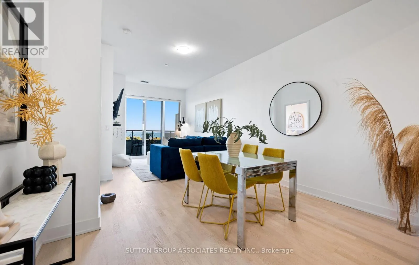 703 - 20 SHORE BREEZE DRIVE