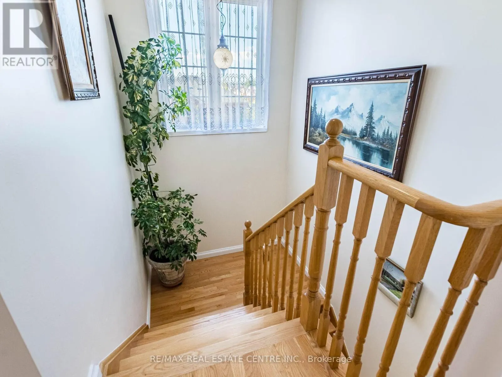 1240 CHAPMAN CRESCENT