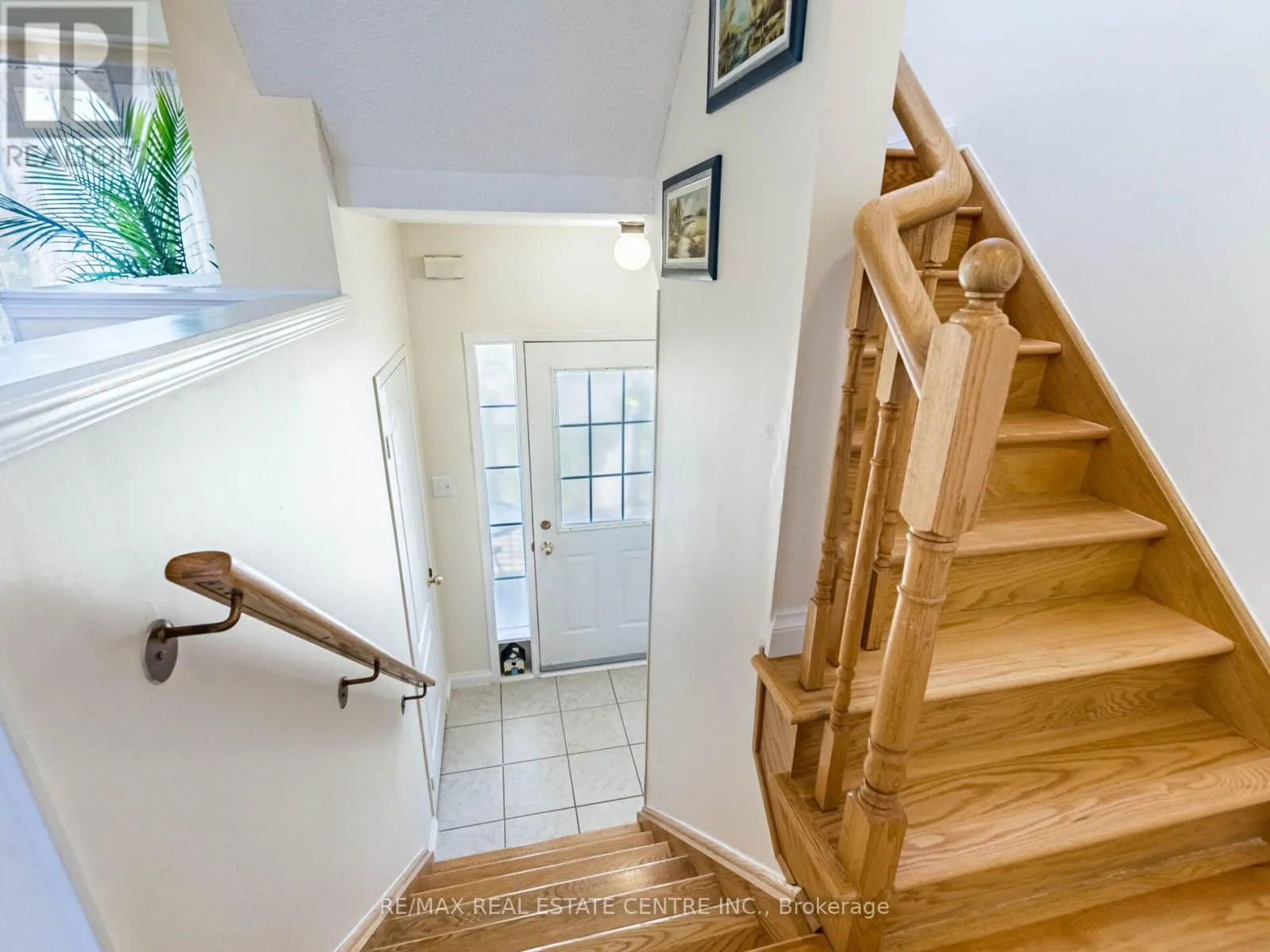 1240 CHAPMAN CRESCENT