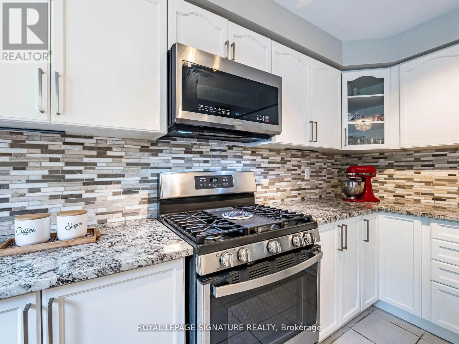 1013 FREEMAN TRAIL W