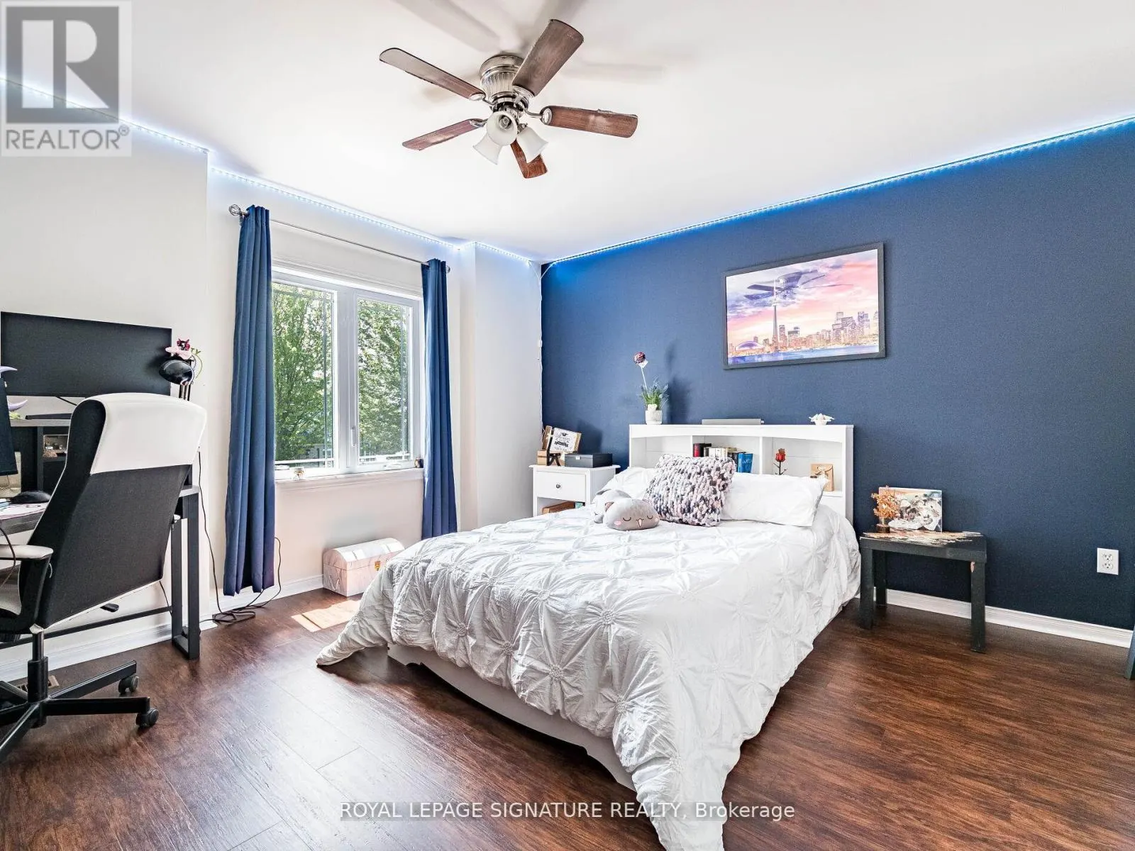 1013 FREEMAN TRAIL W