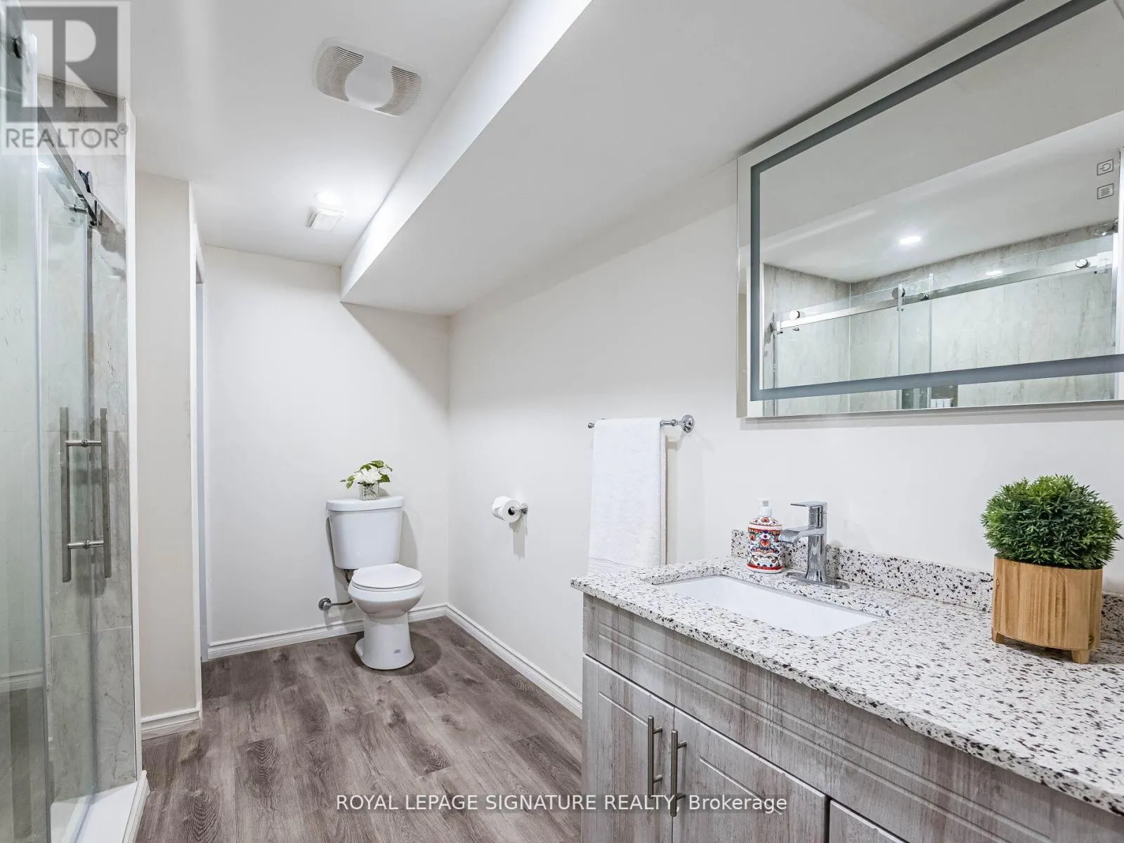 1013 FREEMAN TRAIL W