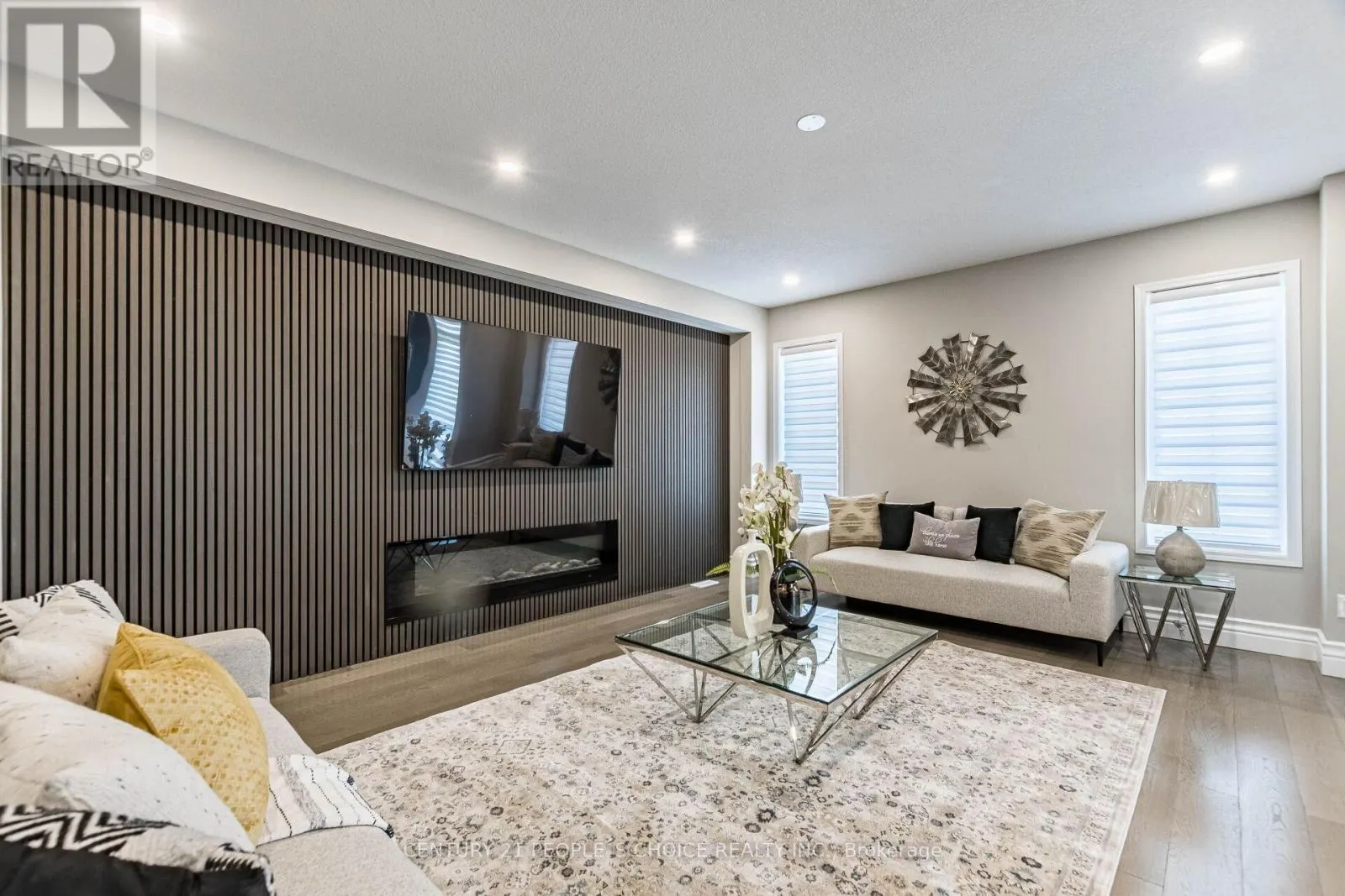78 ABERCROMBIE CRESCENT E
