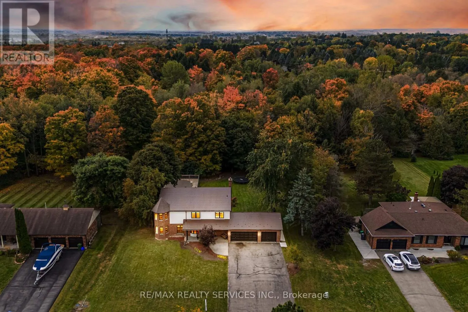 14 SNOWBERRY COURT