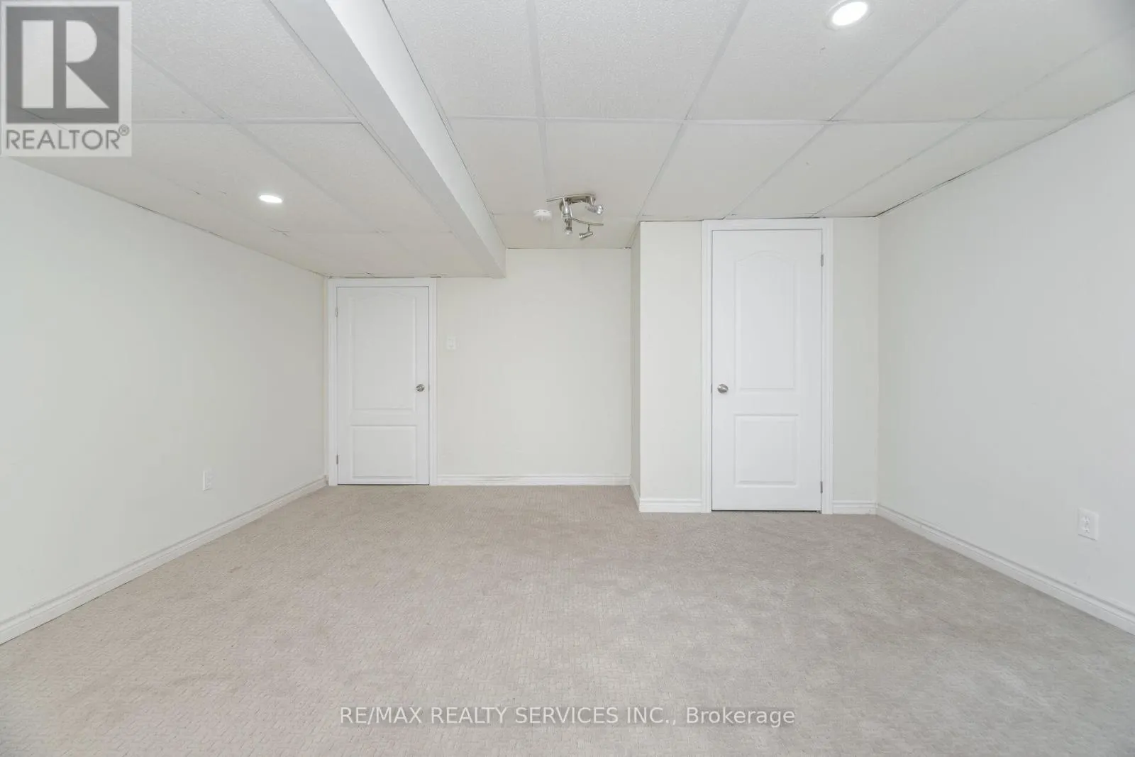 14 SNOWBERRY COURT