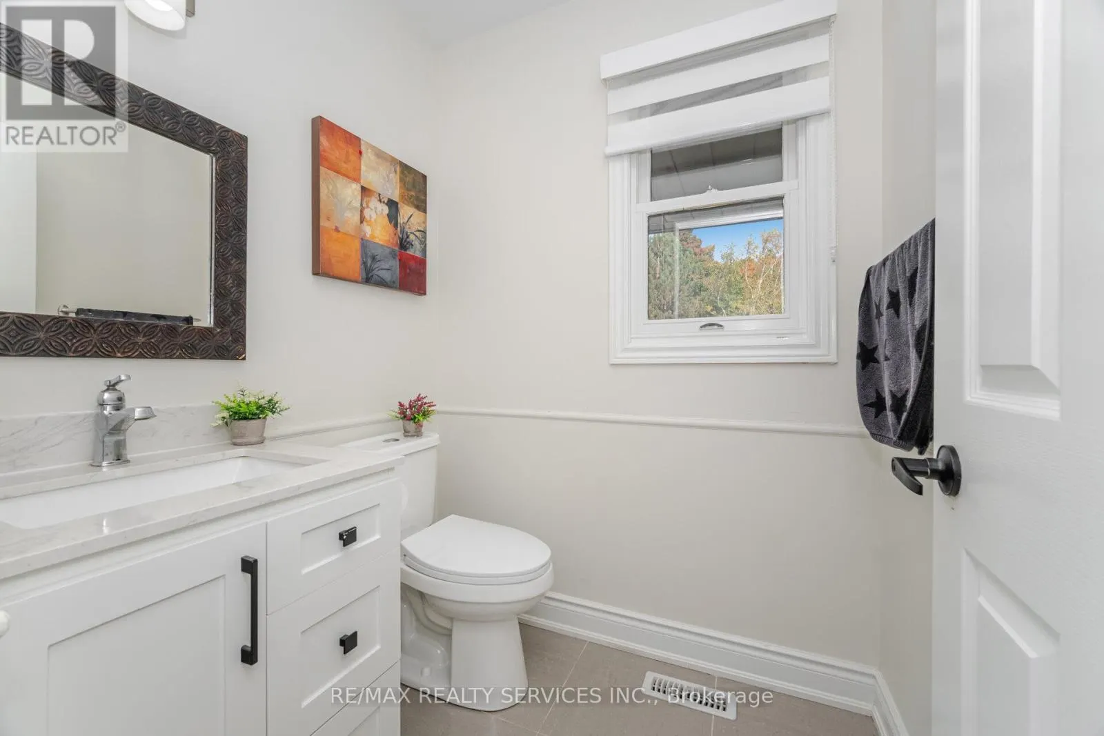 14 SNOWBERRY COURT
