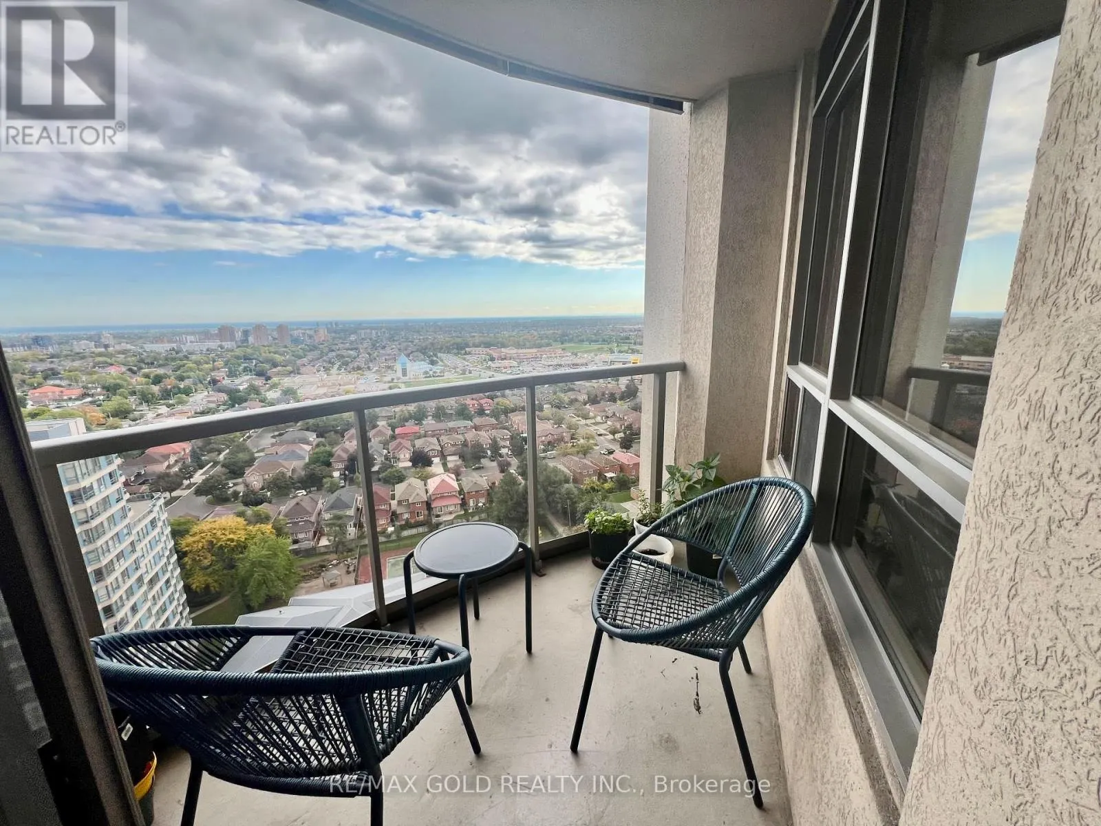 #2207 - 3880 DUKE OF YORK BOULEVARD