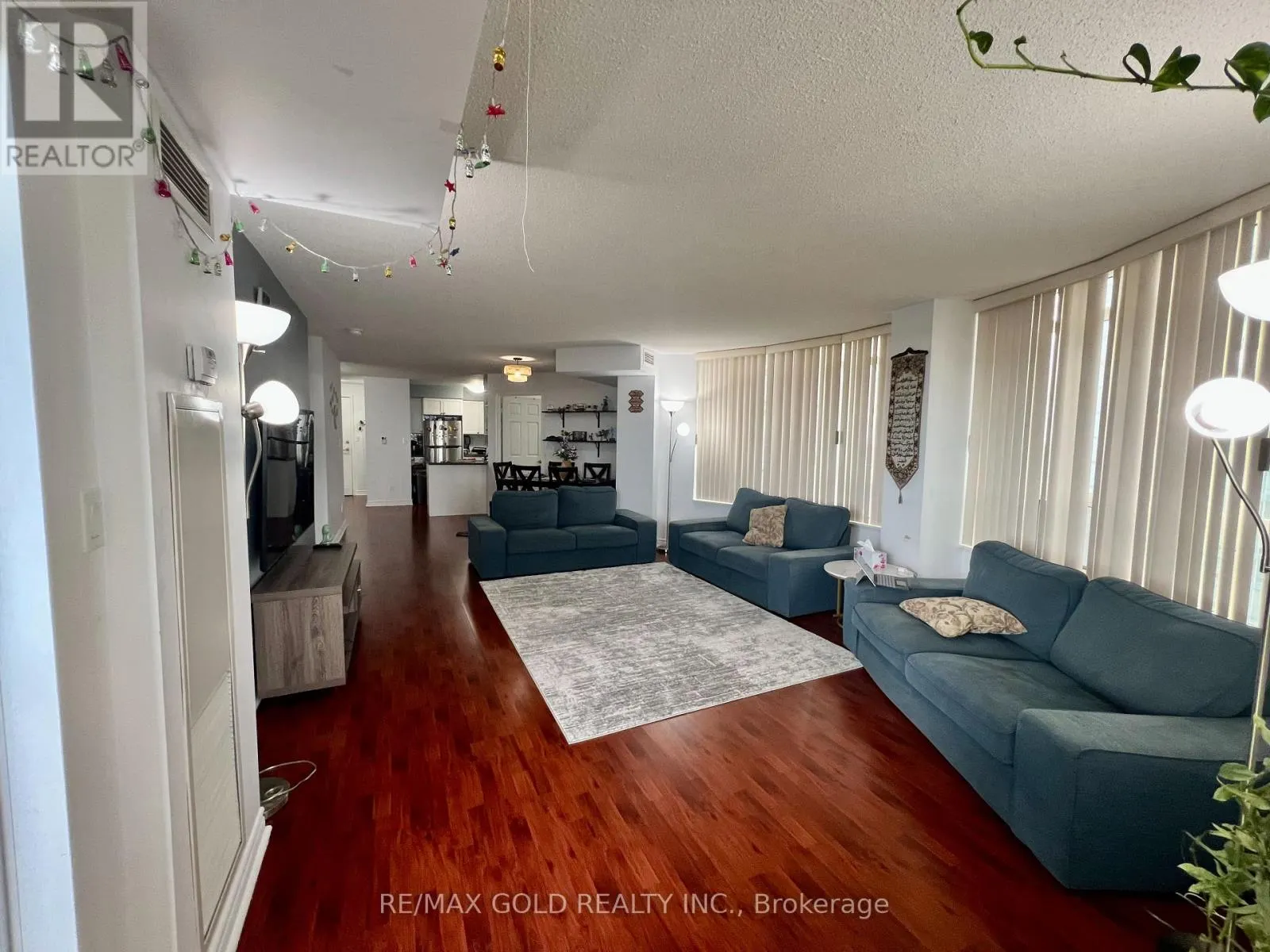 #2207 - 3880 DUKE OF YORK BOULEVARD