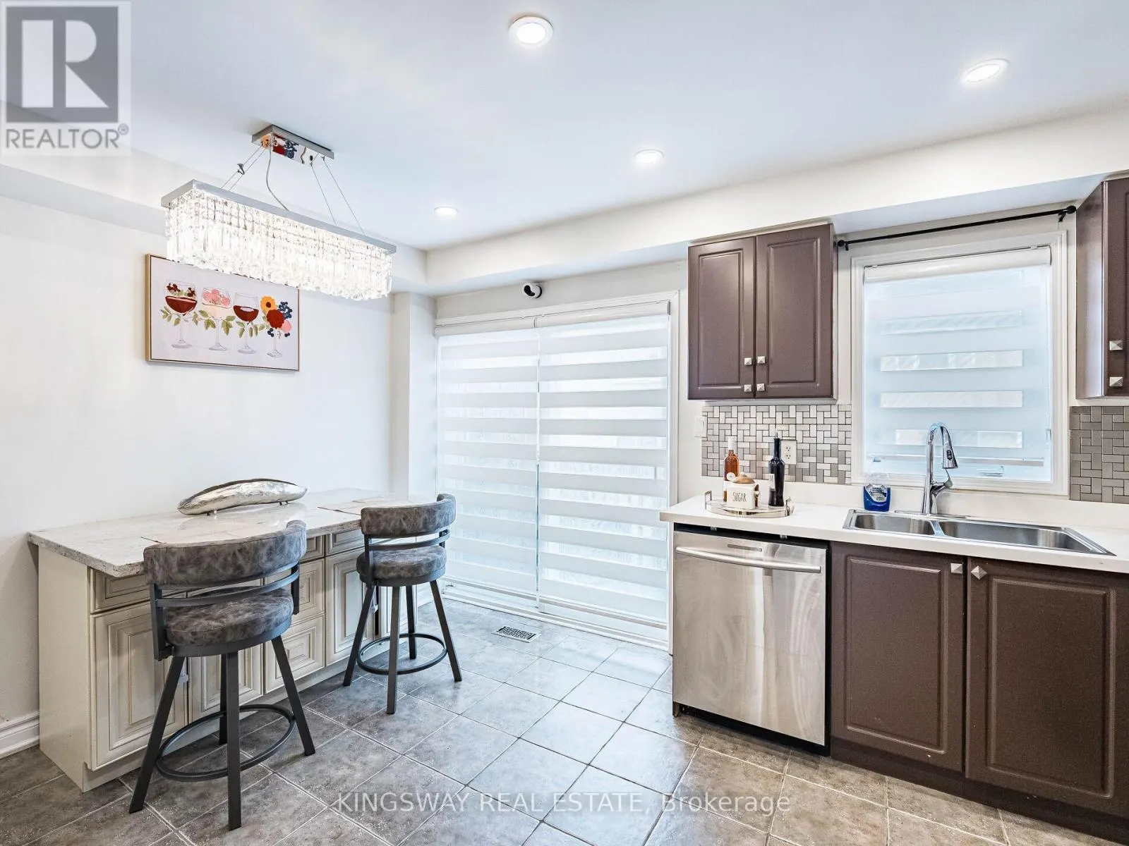 3221 REDPATH CIRCLE