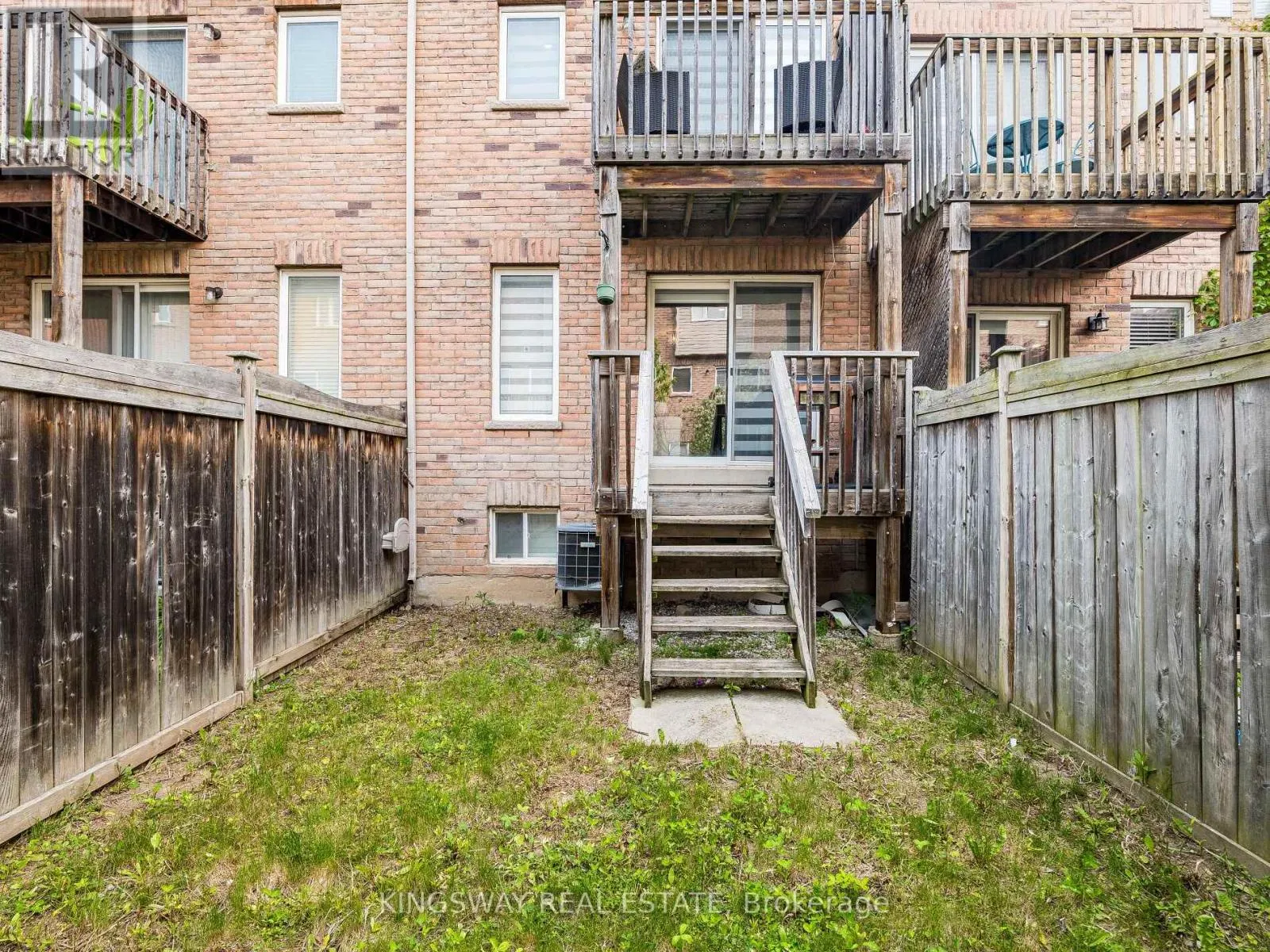 3221 REDPATH CIRCLE