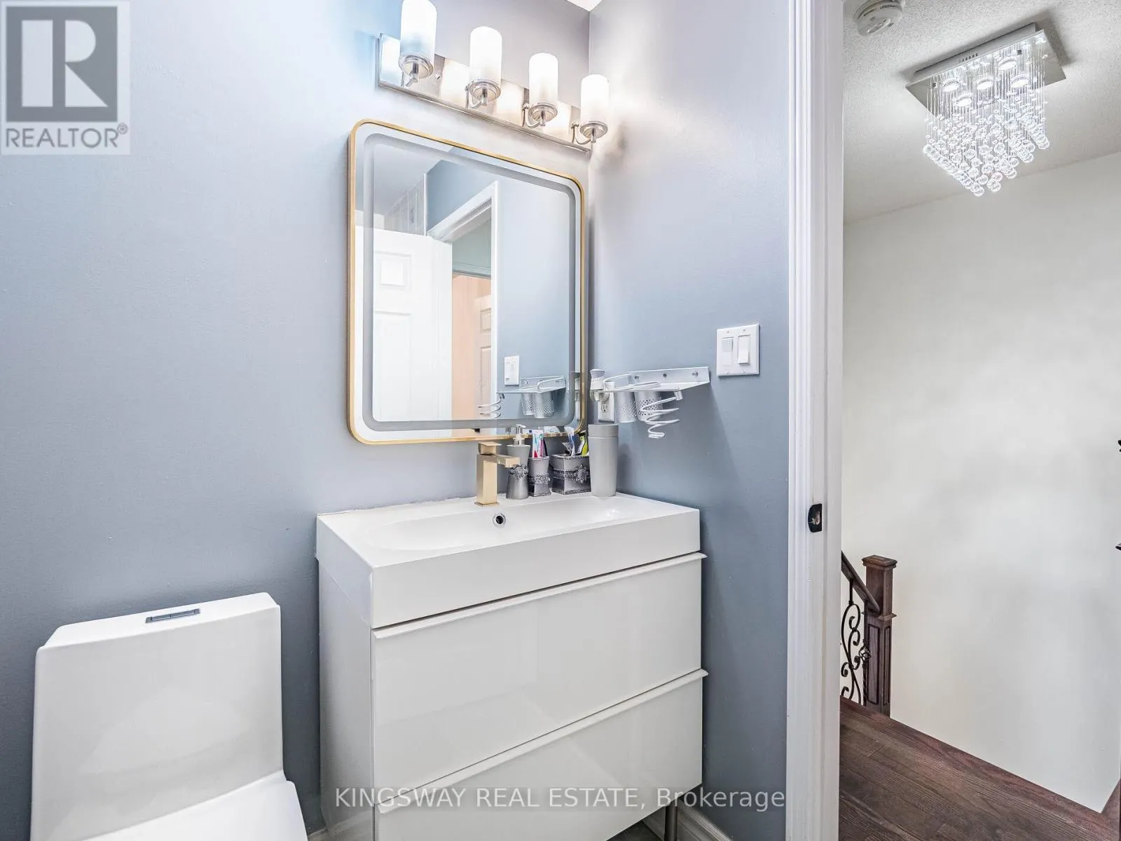 3221 REDPATH CIRCLE