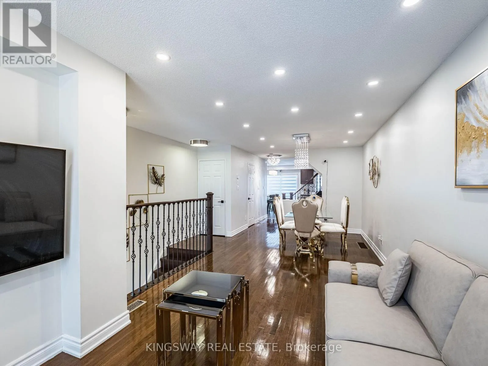 3221 REDPATH CIRCLE