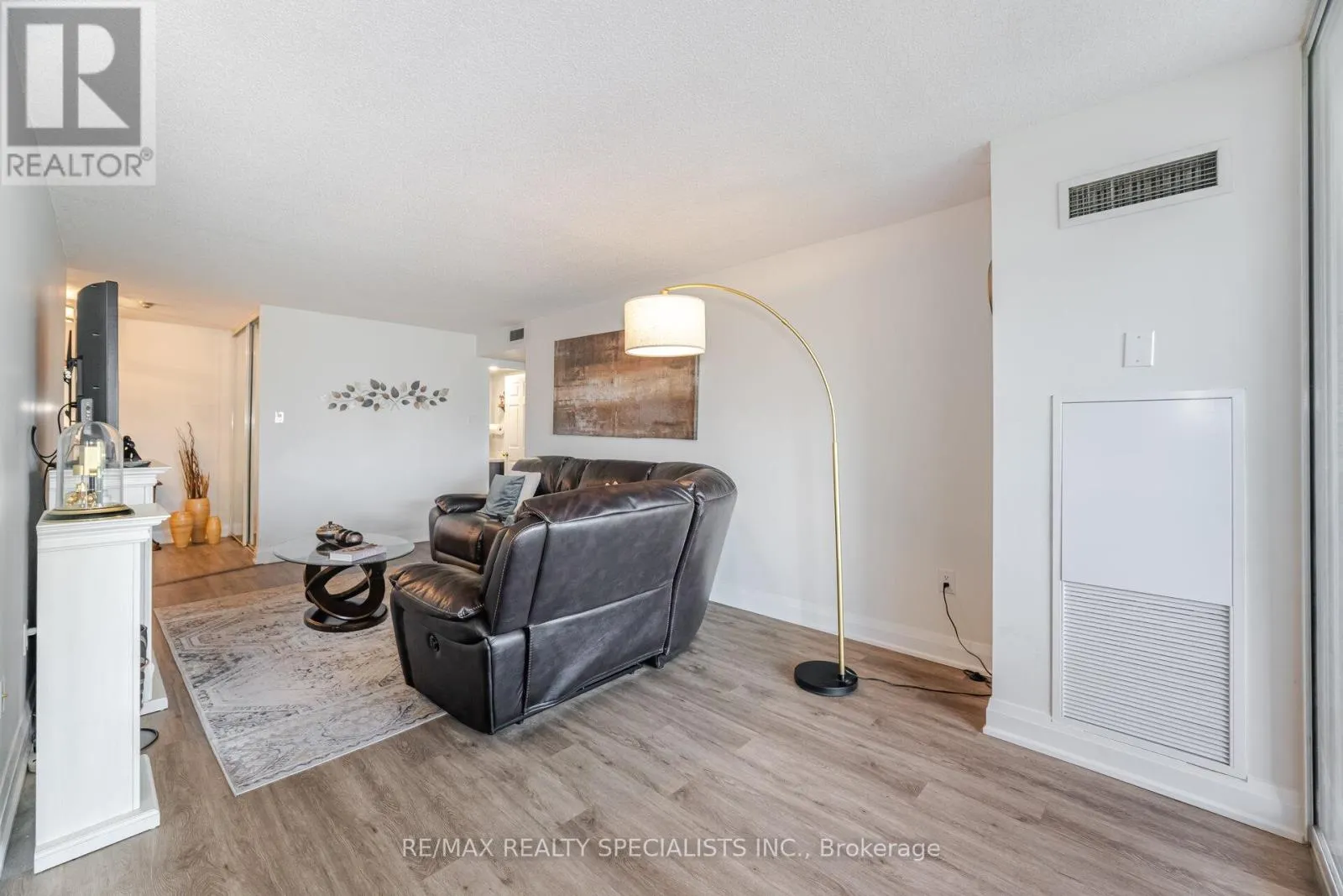 409 - 4470 TUCANA COURT