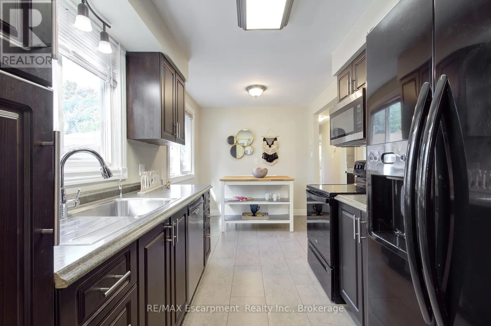 1491 BRENNER CRESCENT