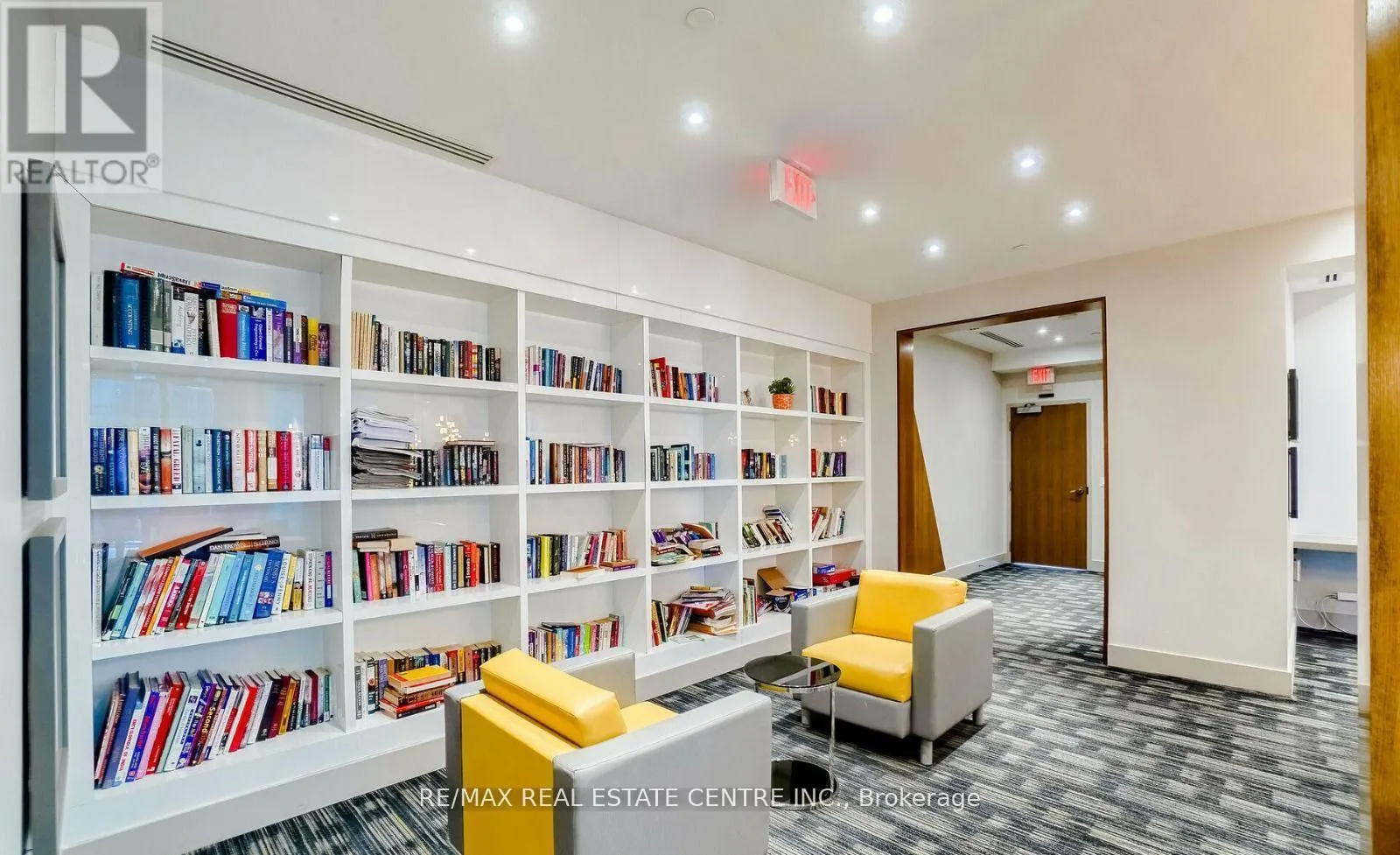 109 - 75 EGLINTON AVENUE W