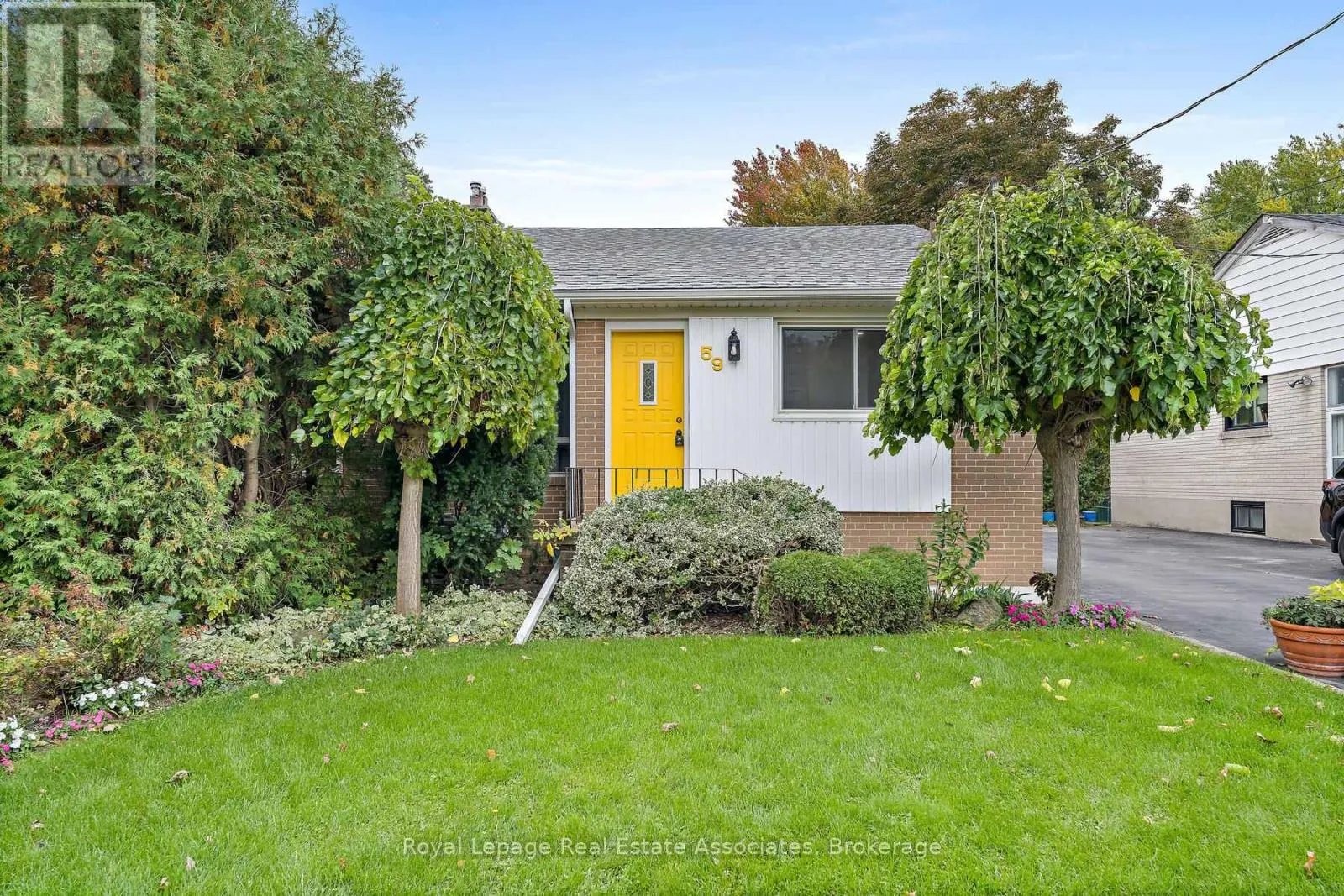 59 MCINTYRE CRESCENT