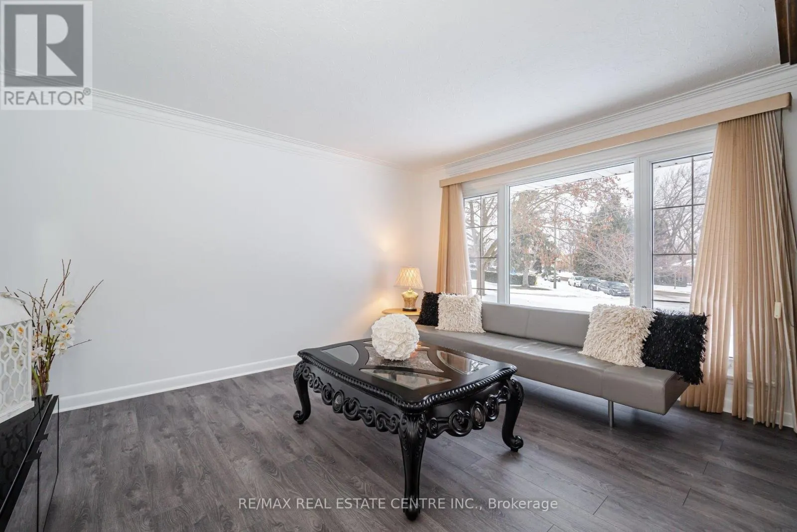 292 KINGSLEIGH COURT