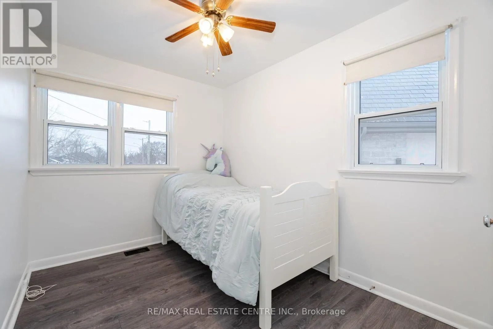 292 KINGSLEIGH COURT