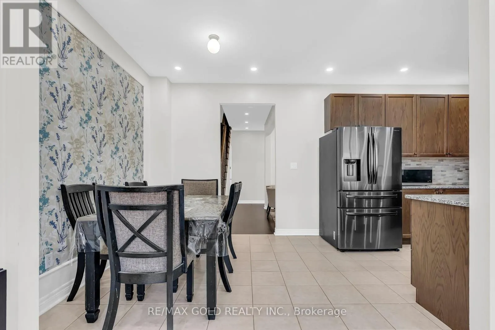 564 BESSBOROUGH DRIVE