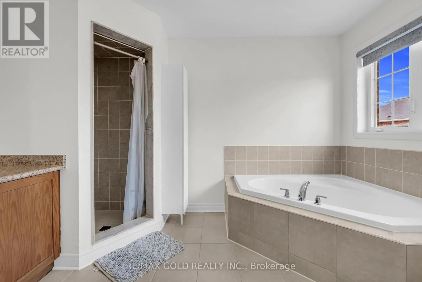 564 BESSBOROUGH DRIVE