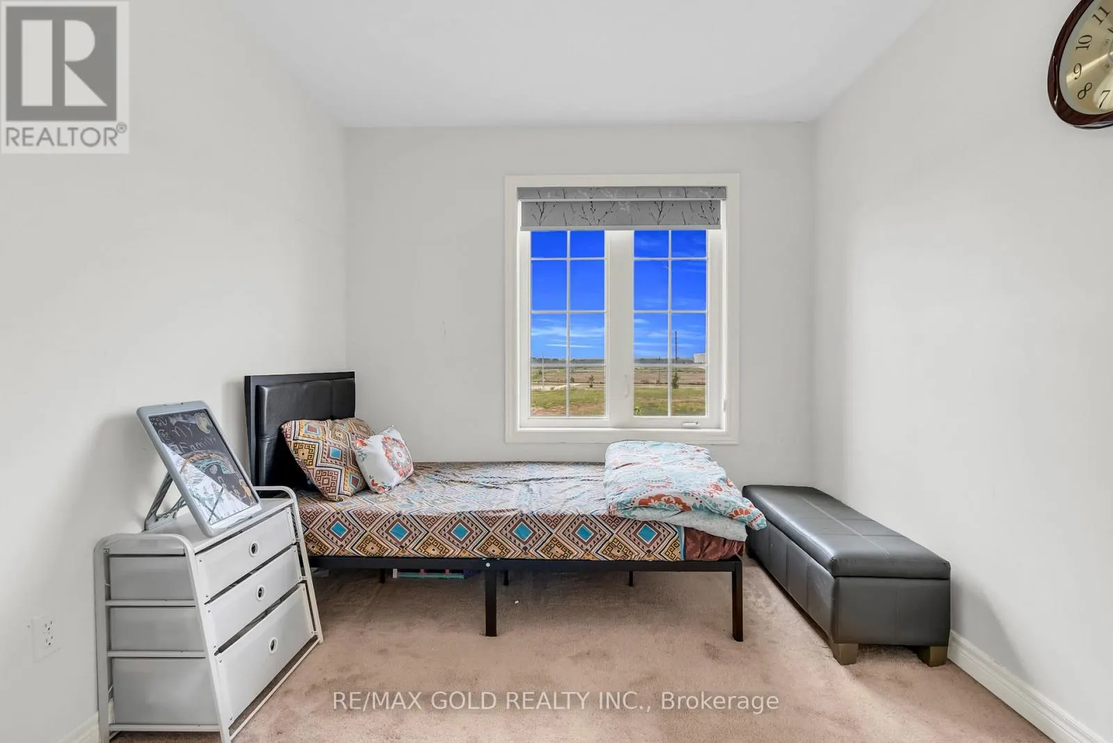 564 BESSBOROUGH DRIVE