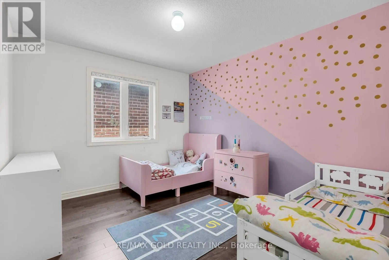 564 BESSBOROUGH DRIVE