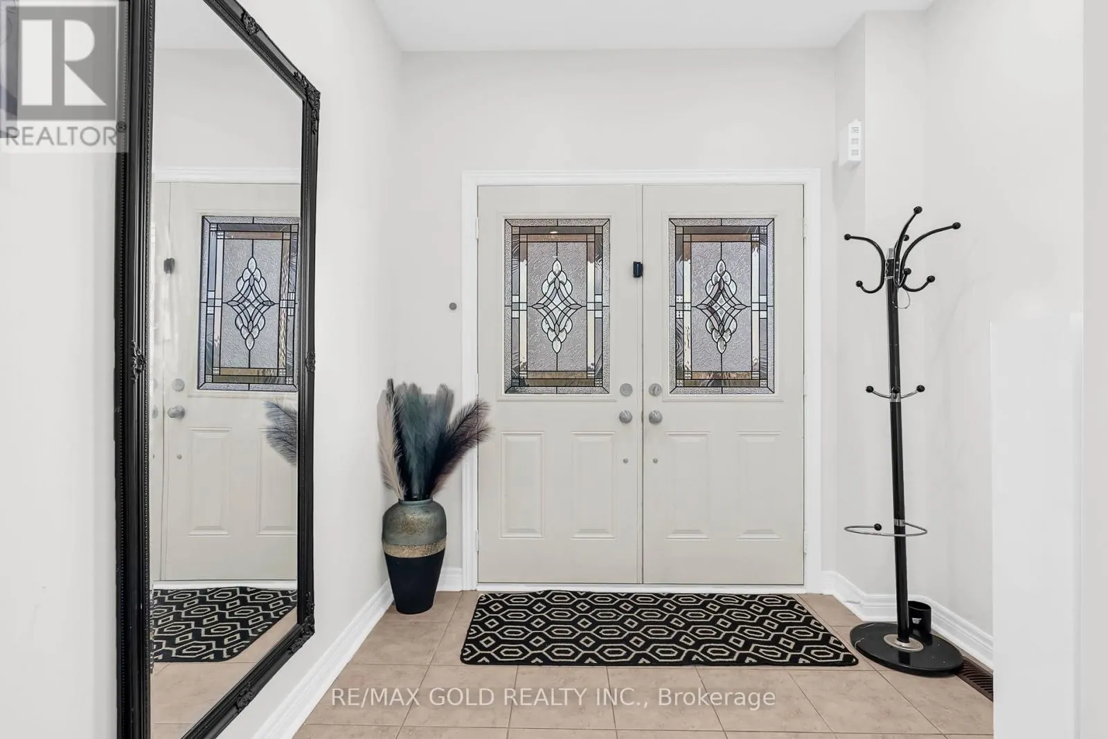 564 BESSBOROUGH DRIVE