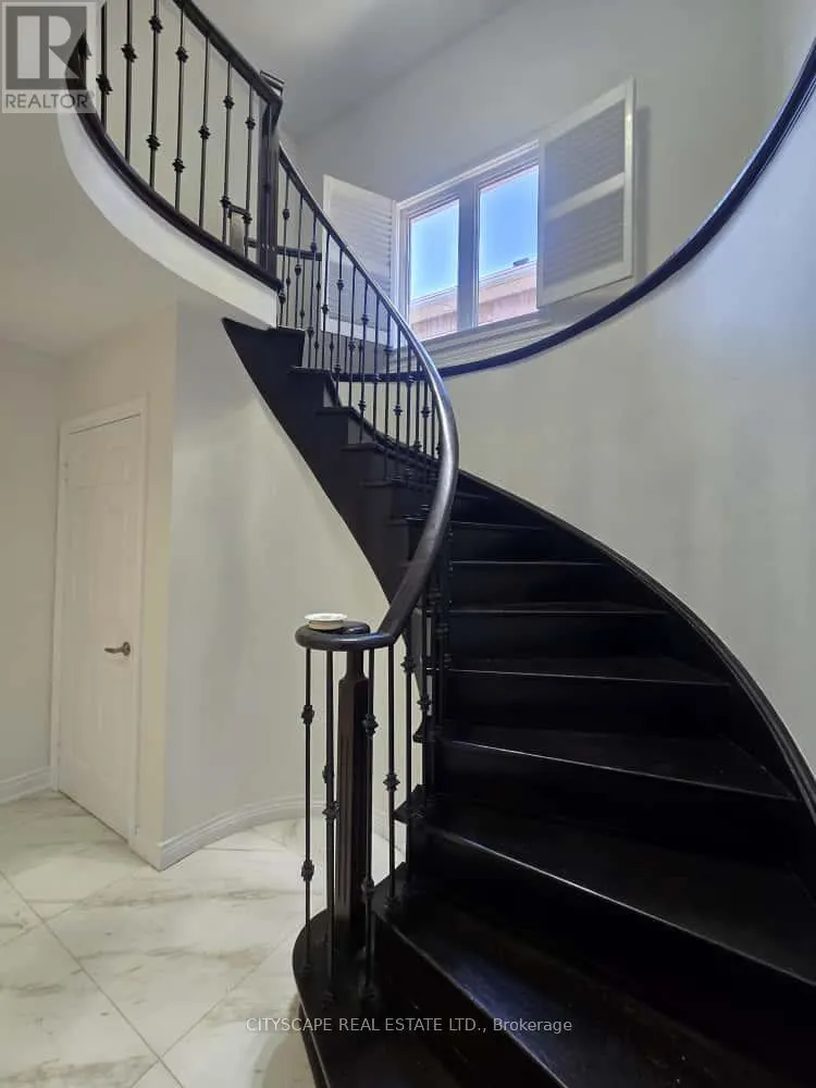 9 ALFONSO CRESCENT