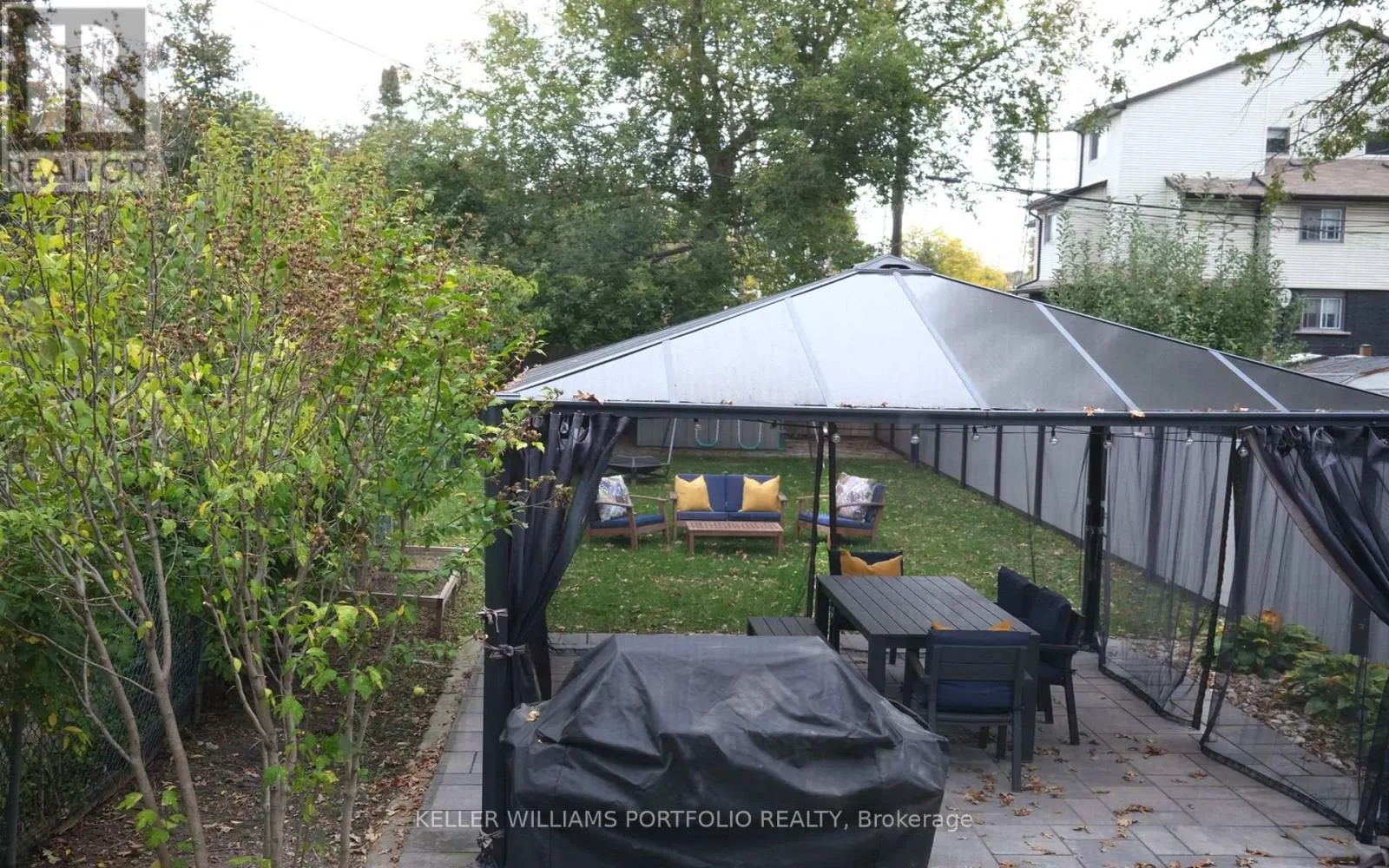 39 SILVERTHORN AVENUE