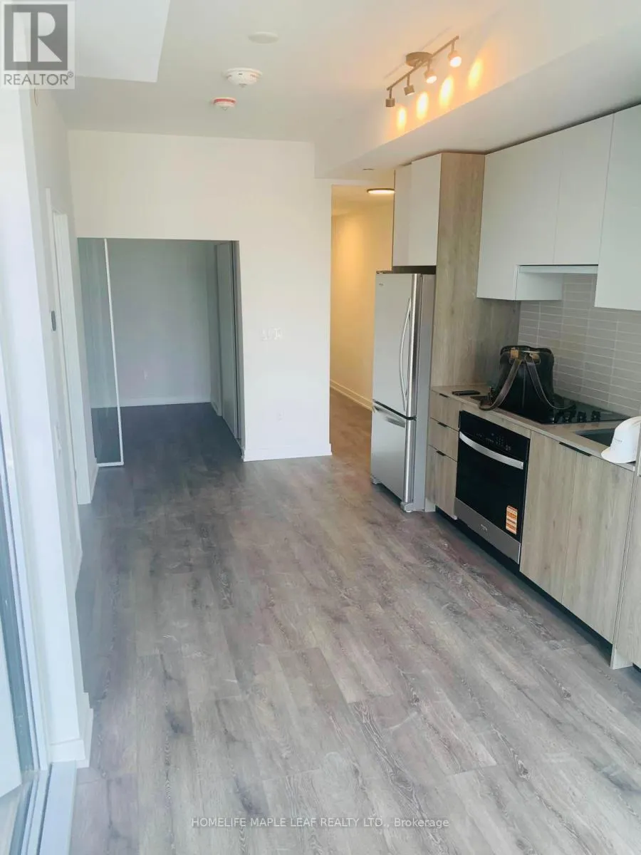 311 - 1007 THE QUEENSWAY AVENUE
