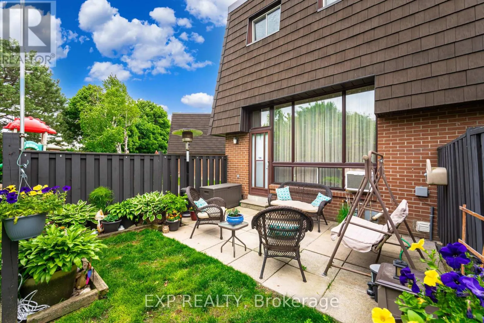 136 DARRAS COURT