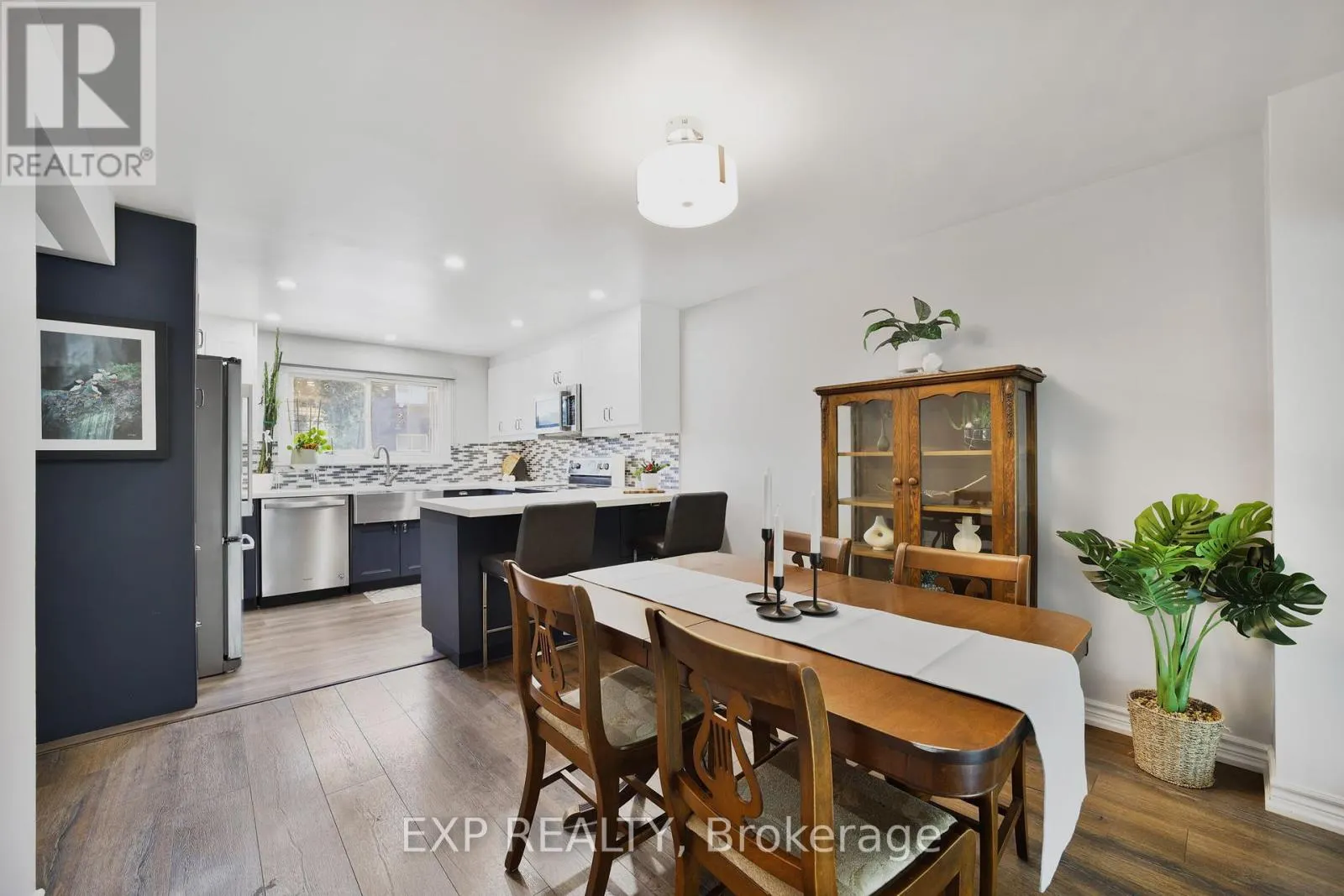 136 DARRAS COURT