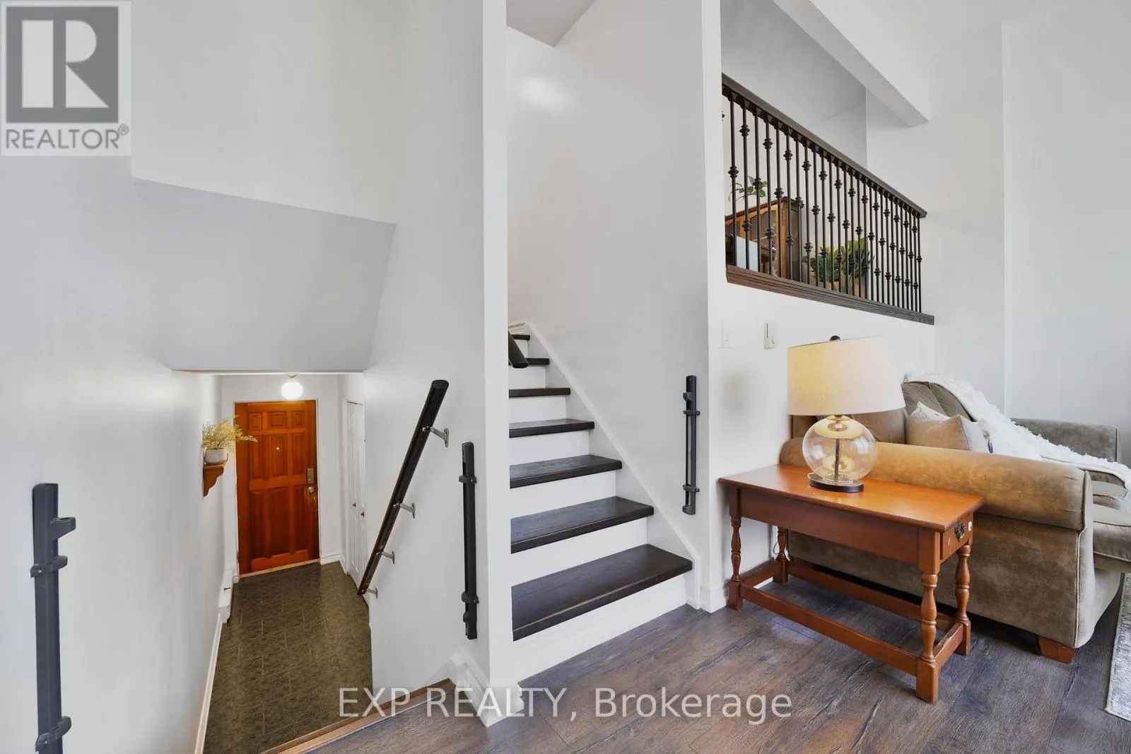 136 DARRAS COURT