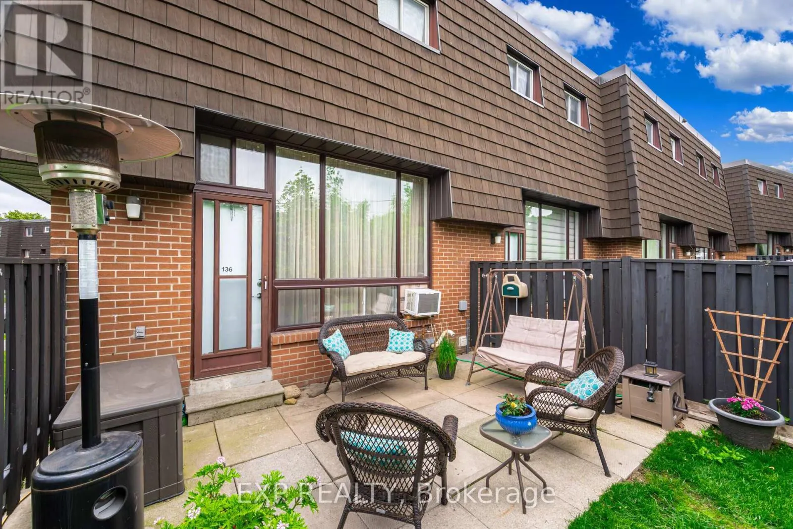 136 DARRAS COURT