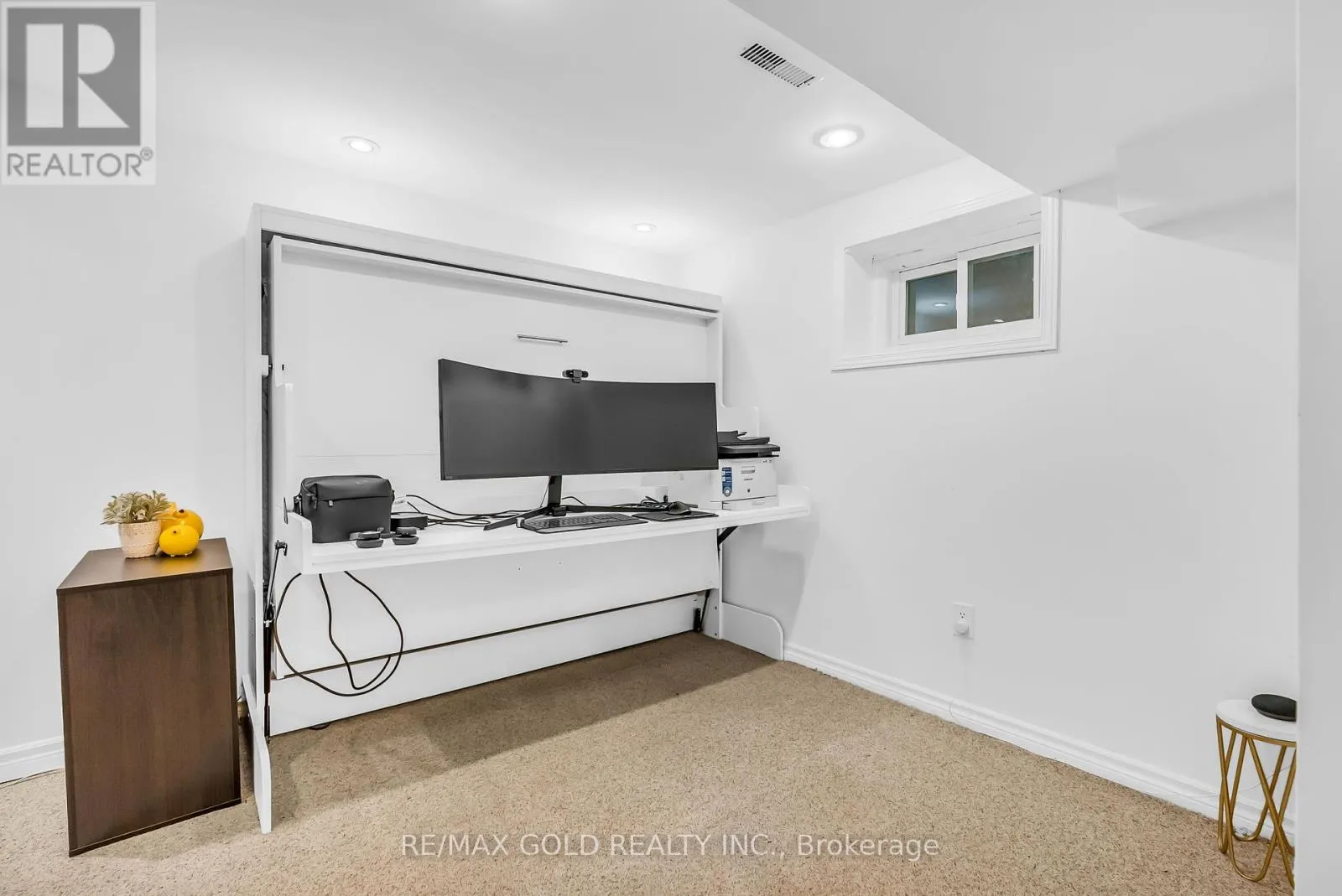 7 - 3065 LENESTER DRIVE