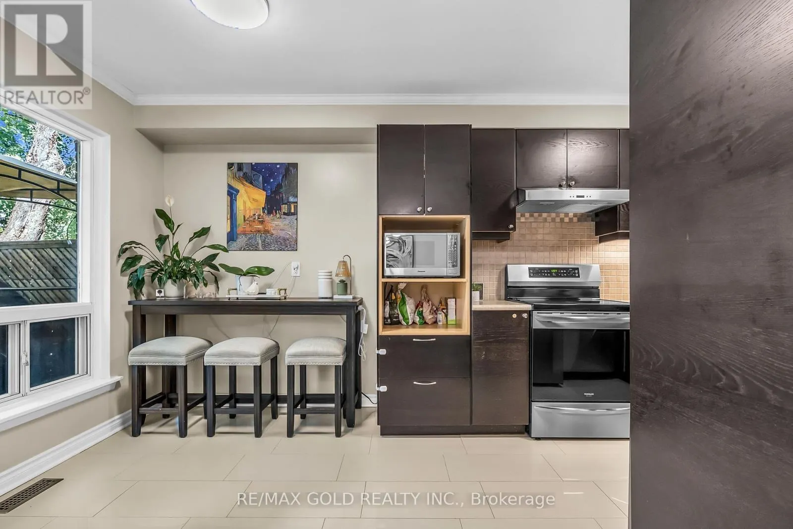 7 - 3065 LENESTER DRIVE