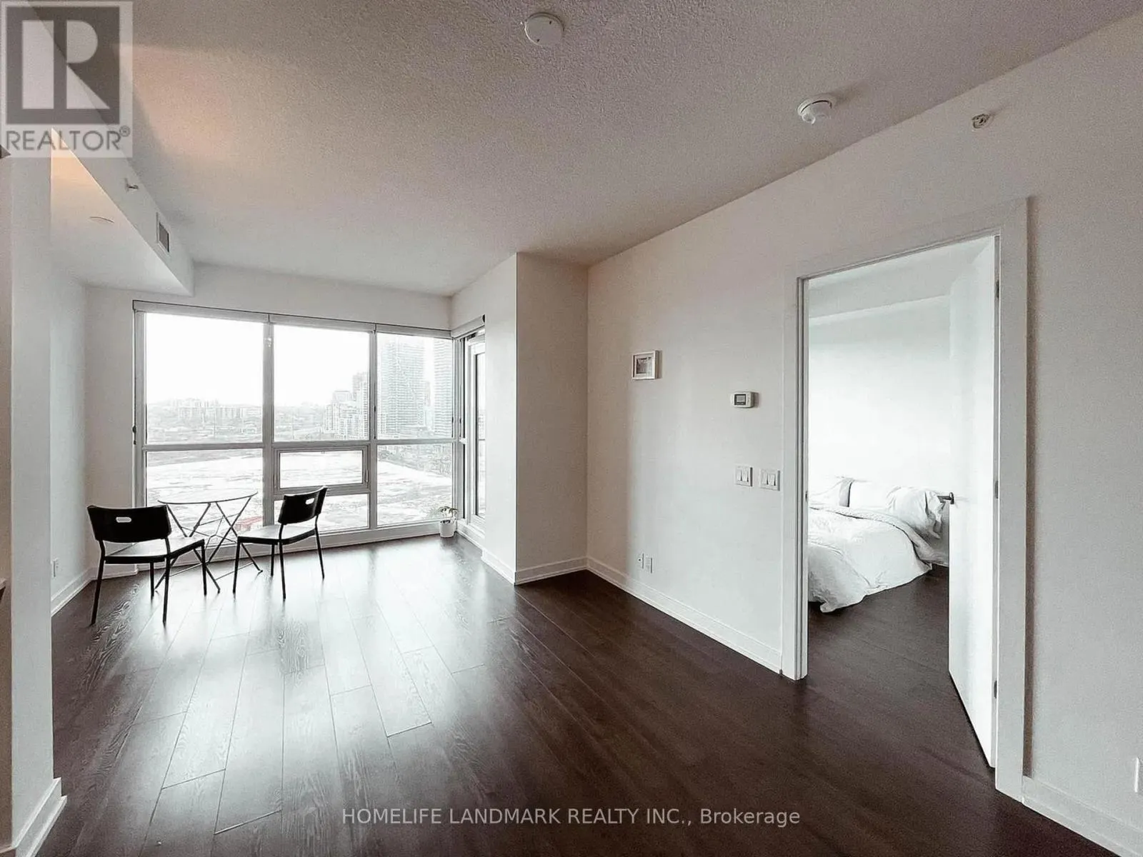 1706 - 2220 LAKESHORE BOULEVARD W