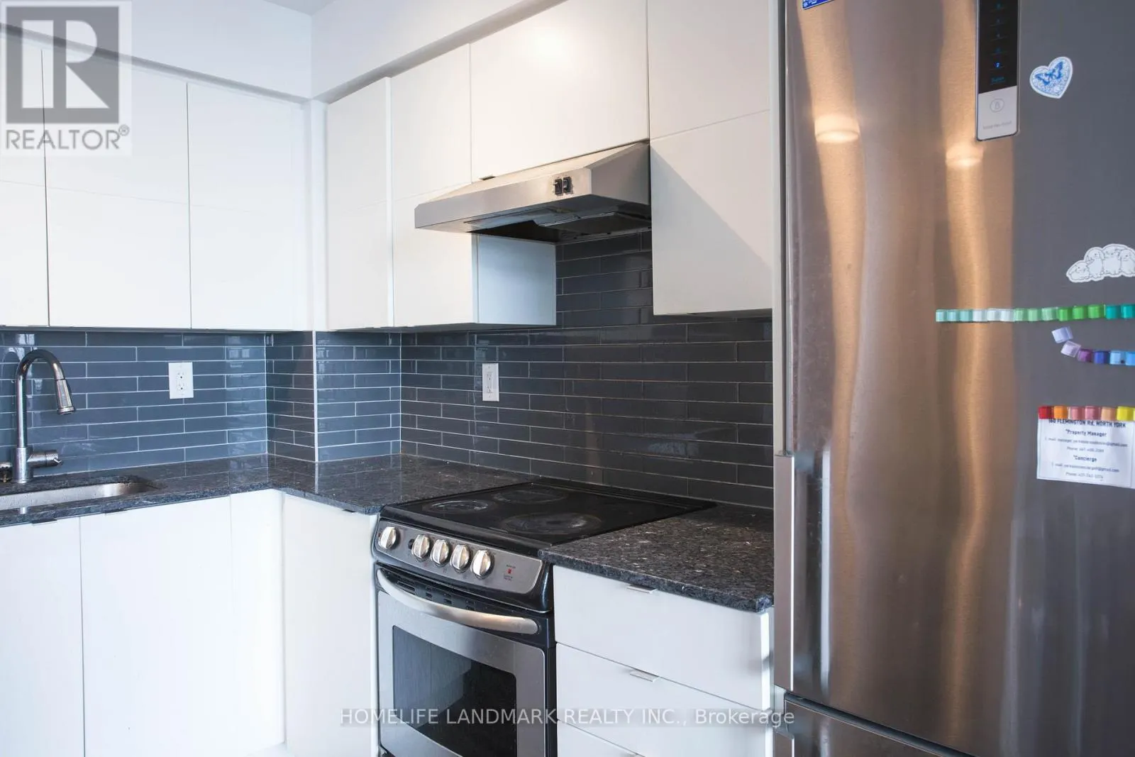 1522 - 160 FLEMINGTON ROAD