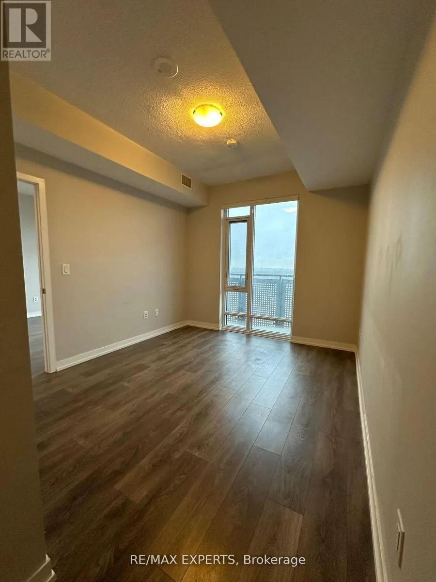 1711 - 2520 EGLINTON AVENUE W
