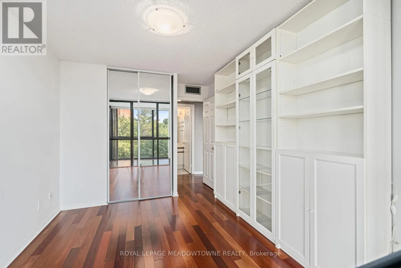 506 - 1230 MARLBOROUGH COURT