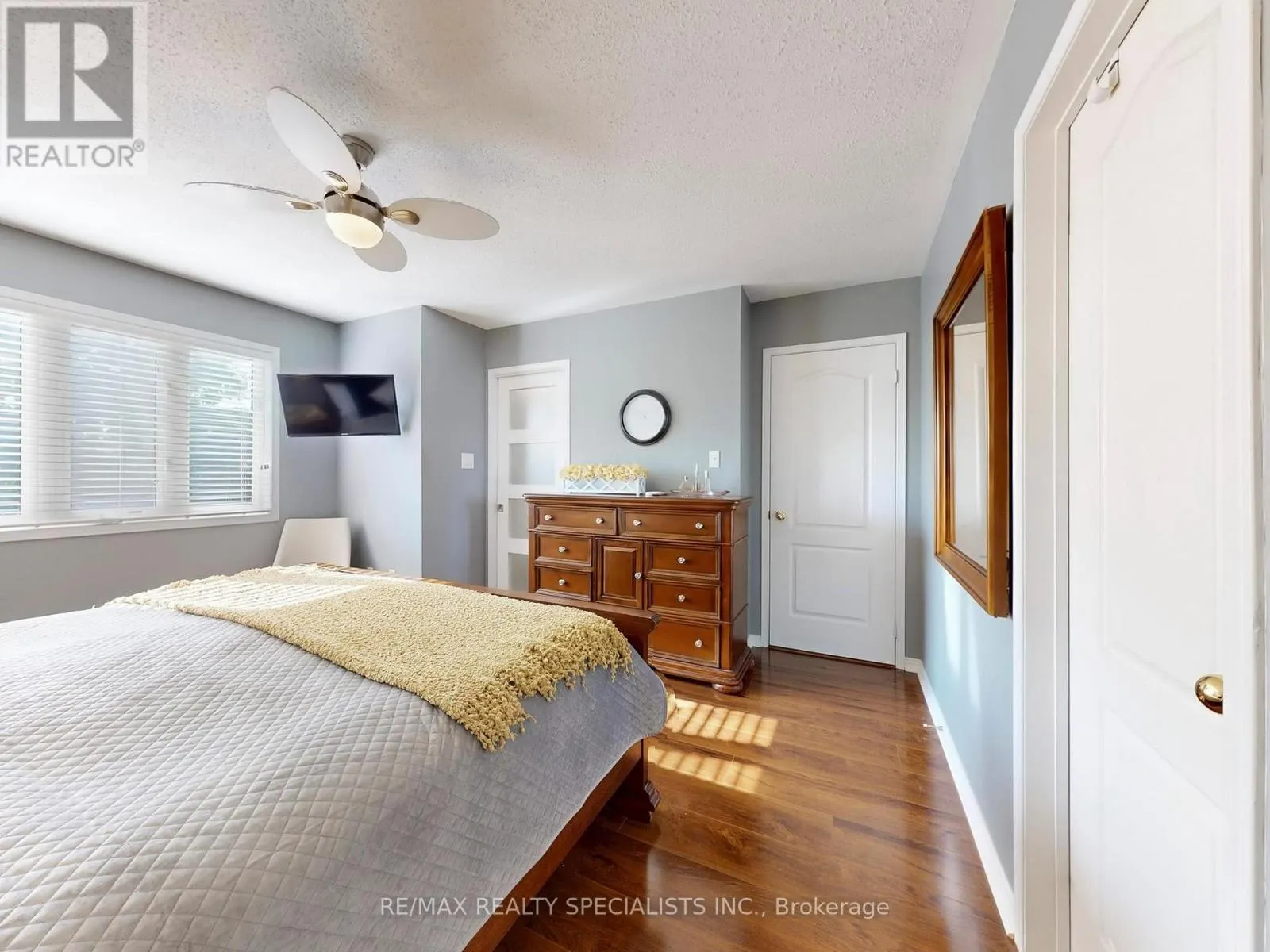 1166 COSTIGAN ROAD
