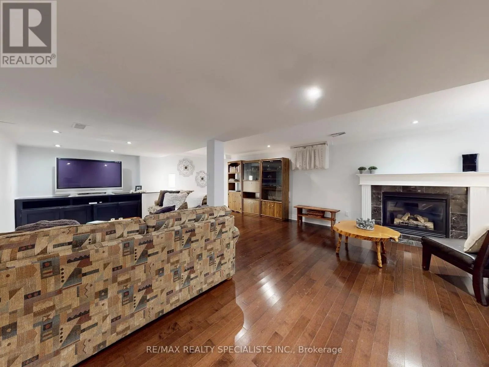 1166 COSTIGAN ROAD