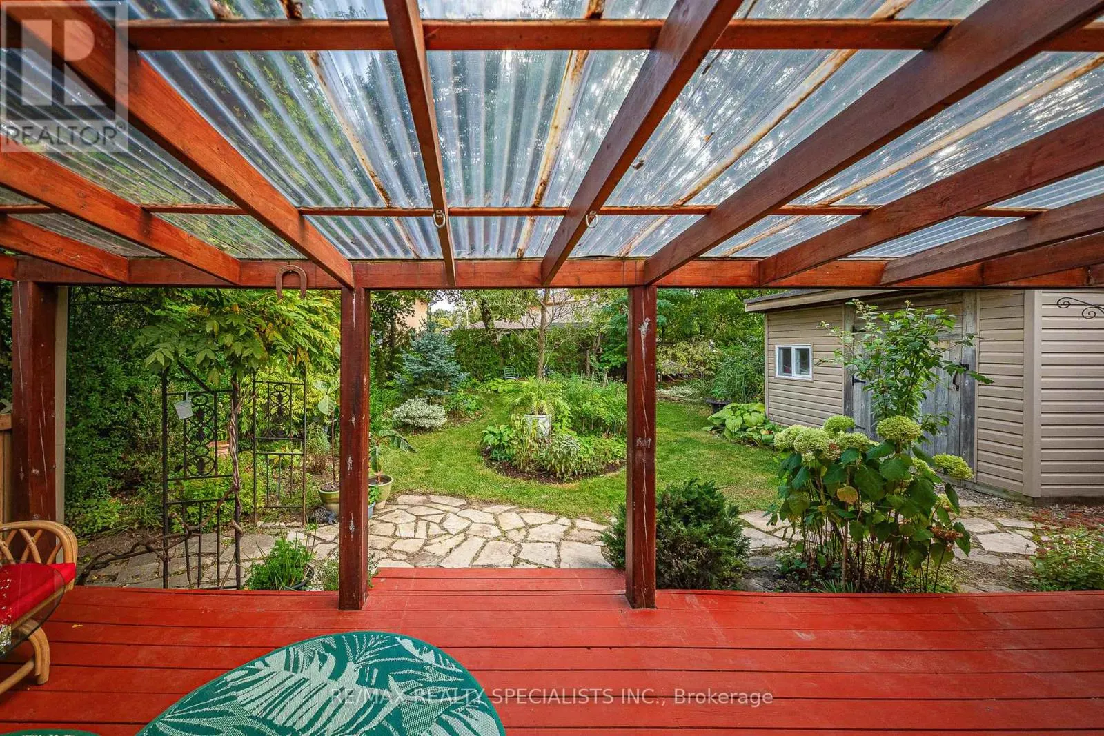 2570 TRUSCOTT DRIVE