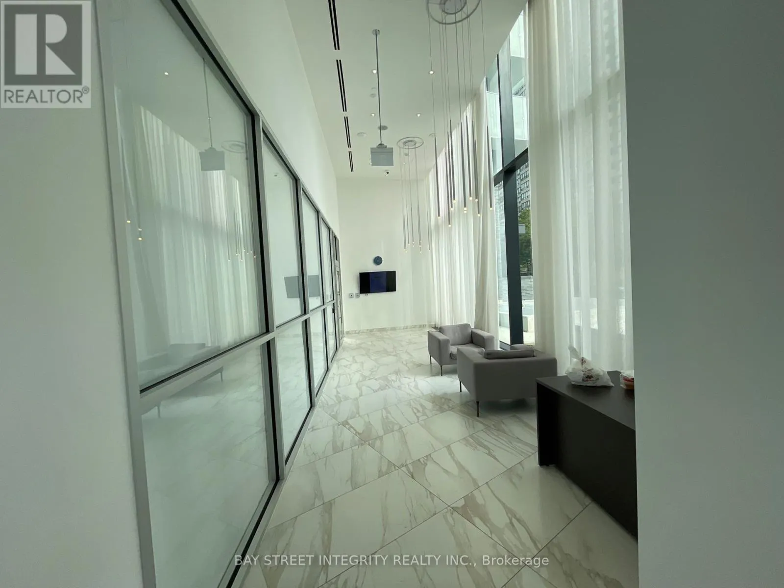 5007 - 3883 QUARTZ ROAD