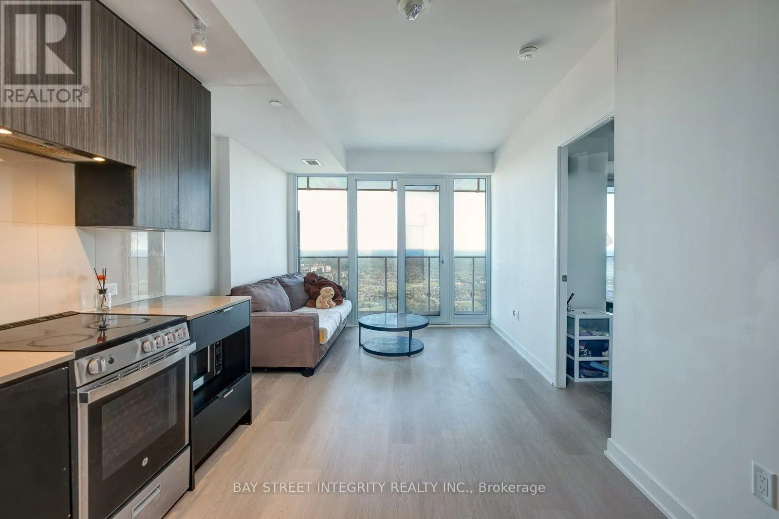 5007 - 3883 QUARTZ ROAD