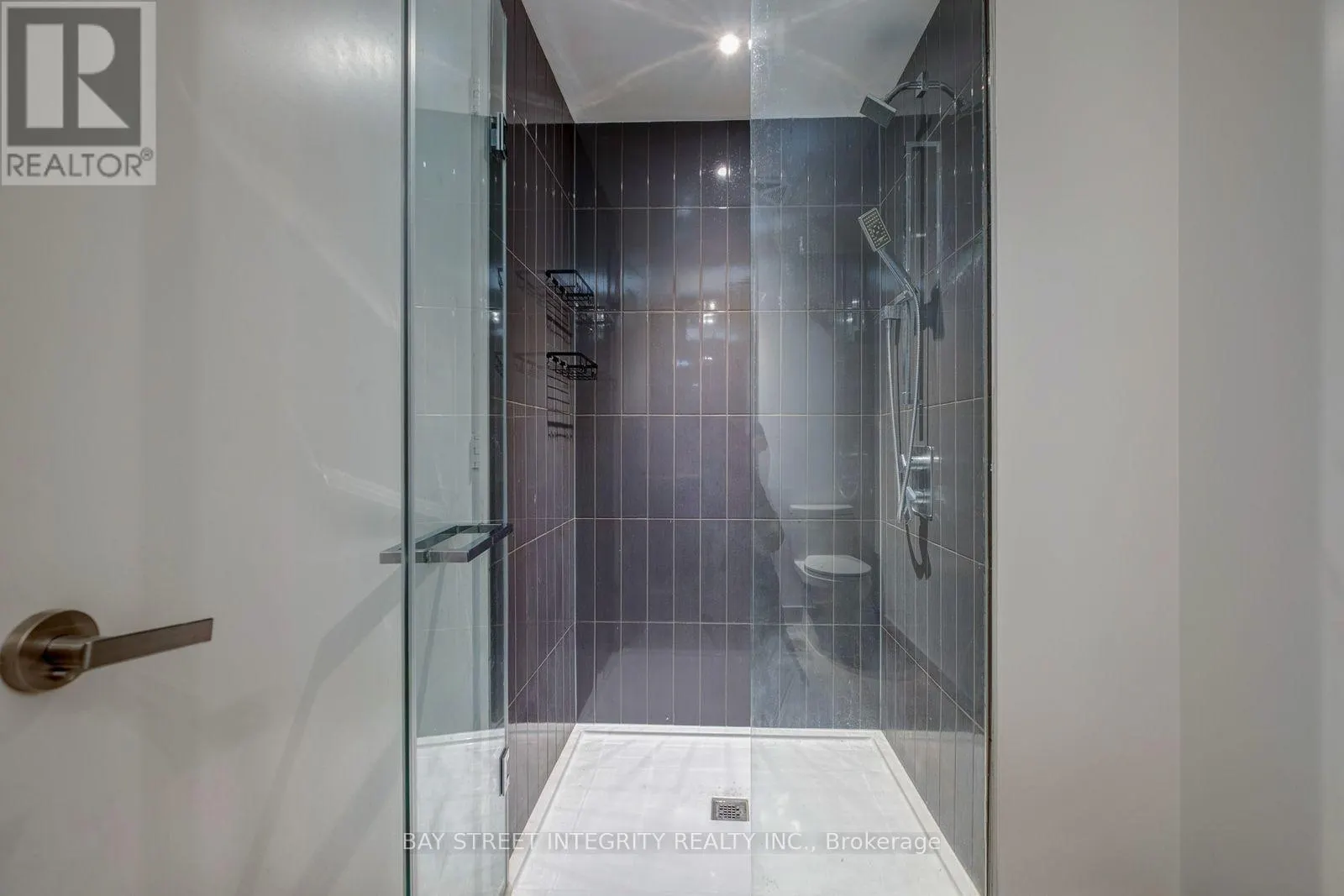 5007 - 3883 QUARTZ ROAD
