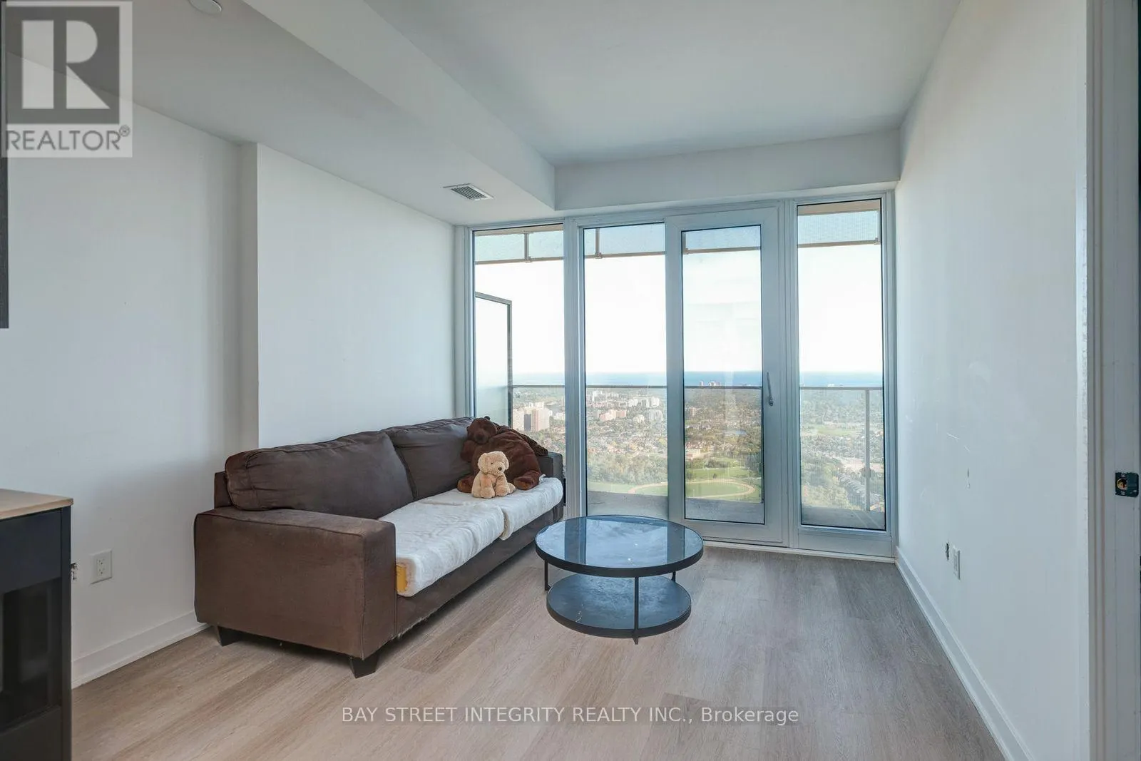5007 - 3883 QUARTZ ROAD